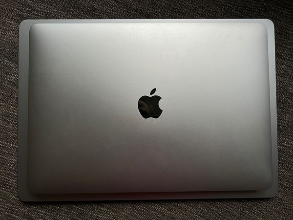 Stepping Up to the 15-inch M2 MacBook Air: My Observations